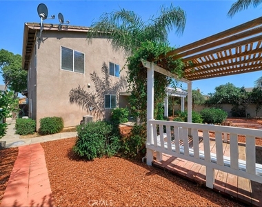 6377 Peach Ave - Photo Thumbnail 29