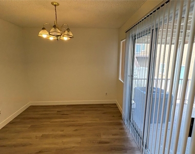 3210 W W. Orange Avenue - Photo Thumbnail 11