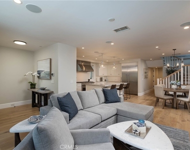 711 Marigold Avenue - Photo Thumbnail 16
