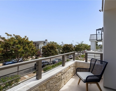 711 Marigold Avenue - Photo Thumbnail 21