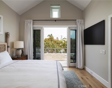 711 Marigold Avenue - Photo Thumbnail 20