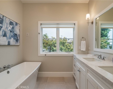711 Marigold Avenue - Photo Thumbnail 23