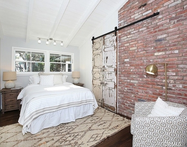554 Hazel Drive - Photo Thumbnail 10