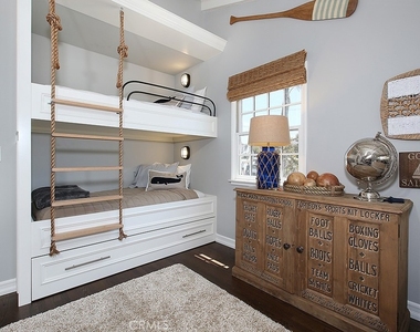 554 Hazel Drive - Photo Thumbnail 13