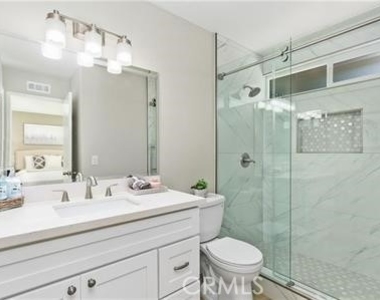 713 N Morgan - Photo Thumbnail 11