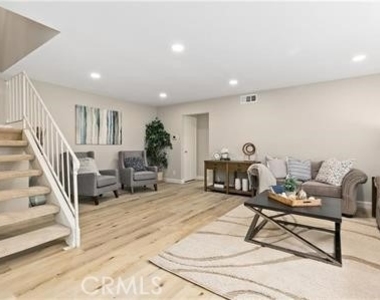 713 N Morgan - Photo Thumbnail 2