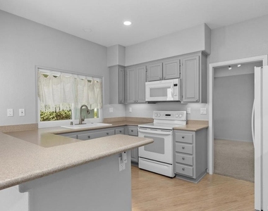 4878 Marathon Way - Photo Thumbnail 24