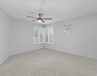 4878 Marathon Way - Photo Thumbnail 29