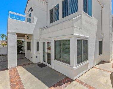 4878 Marathon Way - Photo Thumbnail 6