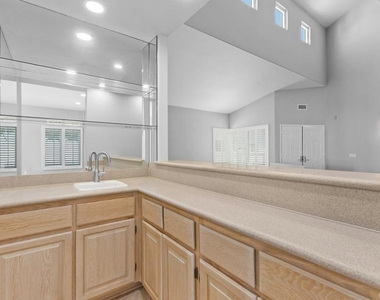 4878 Marathon Way - Photo Thumbnail 11
