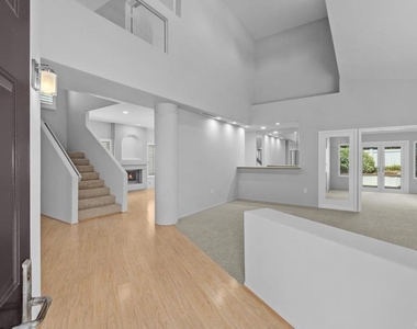4878 Marathon Way - Photo Thumbnail 8