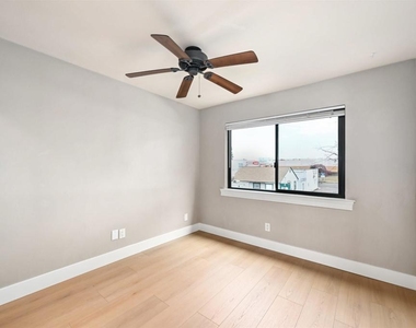 3215 Midway - Photo Thumbnail 10