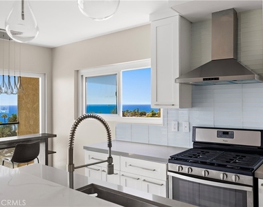 694 N Coast - Photo Thumbnail 3