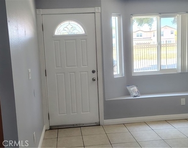 1425 S White - Photo Thumbnail 10