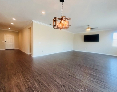 24413 Comanche Creek - Photo Thumbnail 10