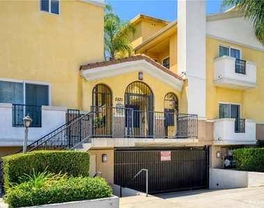 5521 Kester Avenue - Photo Thumbnail 1