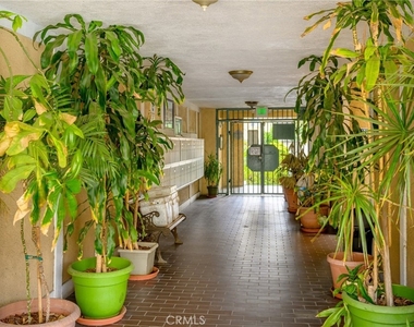 121 Sinclair Avenue - Photo Thumbnail 28