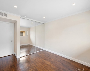 121 Sinclair Avenue - Photo Thumbnail 22