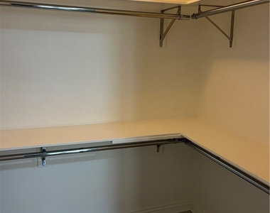 205 Caruso - Photo Thumbnail 20