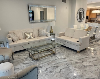 205 Caruso - Photo Thumbnail 11