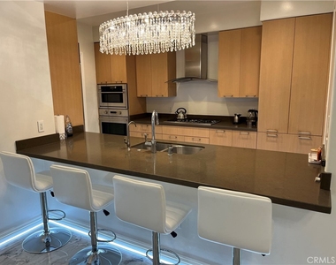 205 Caruso - Photo Thumbnail 6
