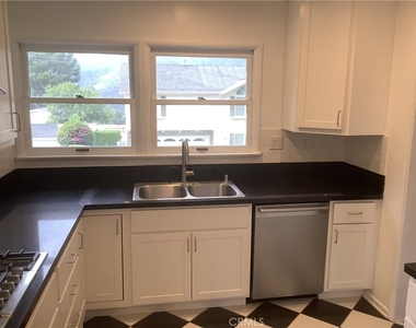 3149 Alabama Street - Photo Thumbnail 3