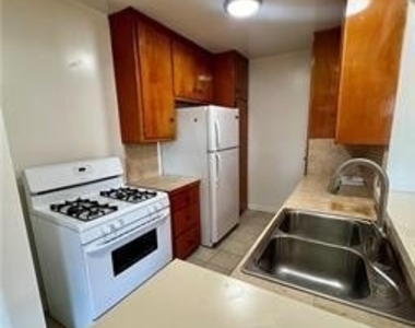 469 E Algrove - Photo Thumbnail 4