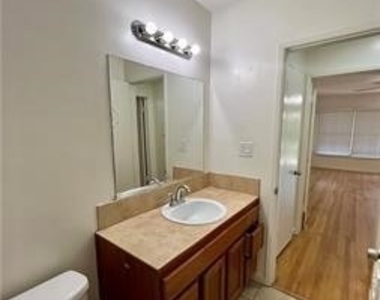 469 E Algrove - Photo Thumbnail 5