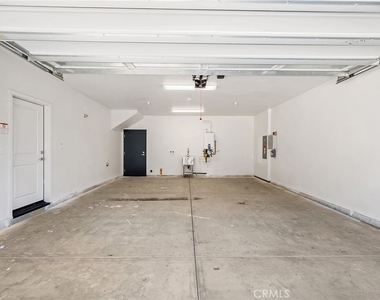 9613 Juniper Avenue - Photo Thumbnail 24