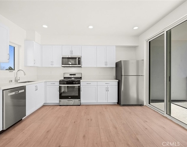 9613 Juniper Avenue - Photo Thumbnail 9