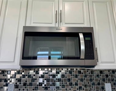 1065 S Prospero Drive - Photo Thumbnail 4