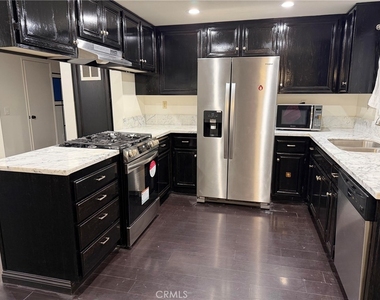 329 Genoa Street - Photo Thumbnail 18