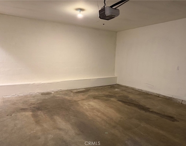 329 Genoa Street - Photo Thumbnail 25