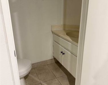 329 Genoa Street - Photo Thumbnail 14