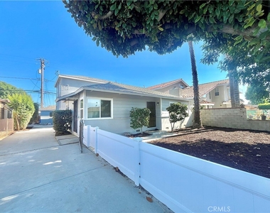 938 E Sandra Avenue - Photo Thumbnail 11