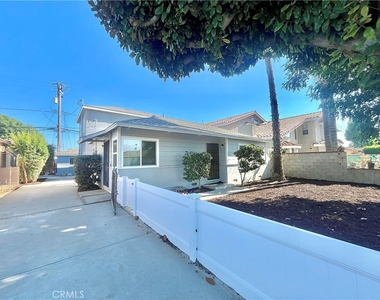 938 E Sandra Avenue - Photo Thumbnail 25