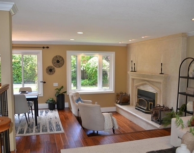 1626 Harlan Dr - Photo Thumbnail 6