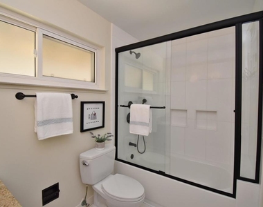 1626 Harlan Dr - Photo Thumbnail 30
