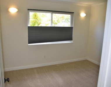 1626 Harlan Dr - Photo Thumbnail 34