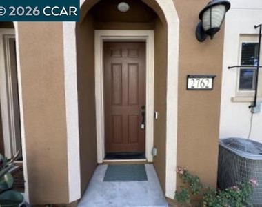 2762 Ferrara Cir - Photo Thumbnail 3