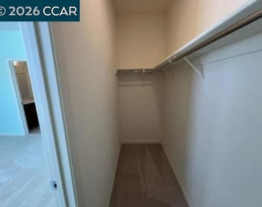 2762 Ferrara Cir - Photo Thumbnail 30