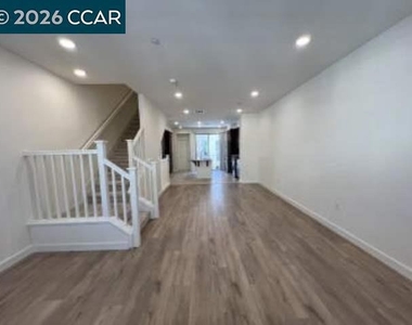 2762 Ferrara Cir - Photo Thumbnail 7