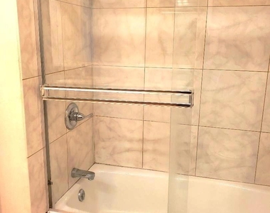 708 Court Ln - Photo Thumbnail 12