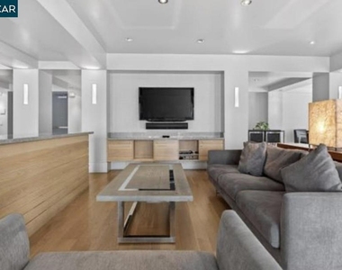 1655 N California Blvd - Photo Thumbnail 20