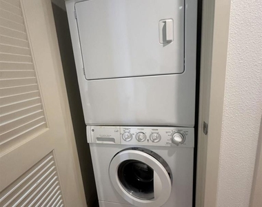 1655 N California Blvd - Photo Thumbnail 13