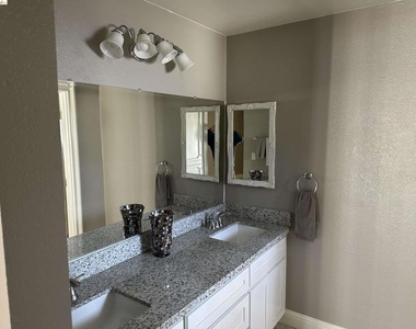 1472 Willow Lake Road - Photo Thumbnail 13