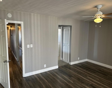 1472 Willow Lake Road - Photo Thumbnail 15