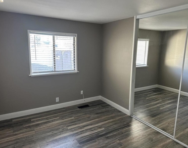 1472 Willow Lake Road - Photo Thumbnail 16
