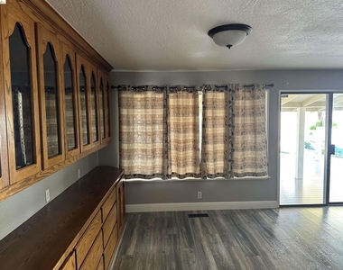 1472 Willow Lake Road - Photo Thumbnail 5
