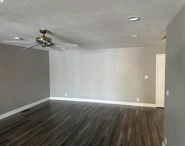 1472 Willow Lake Road - Photo Thumbnail 8